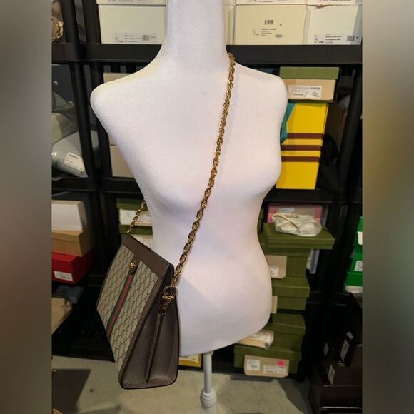 Gucci Medium GG Supreme Ophidia Shoulder Bag - Picture 6 of 8